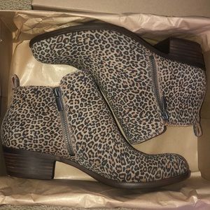 LUCKY BRAND Cheetah Print Leather Boots!!